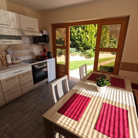 Holiday Home Forest Peace, Lavrovec Hlevni Vrh Экстерьер фото