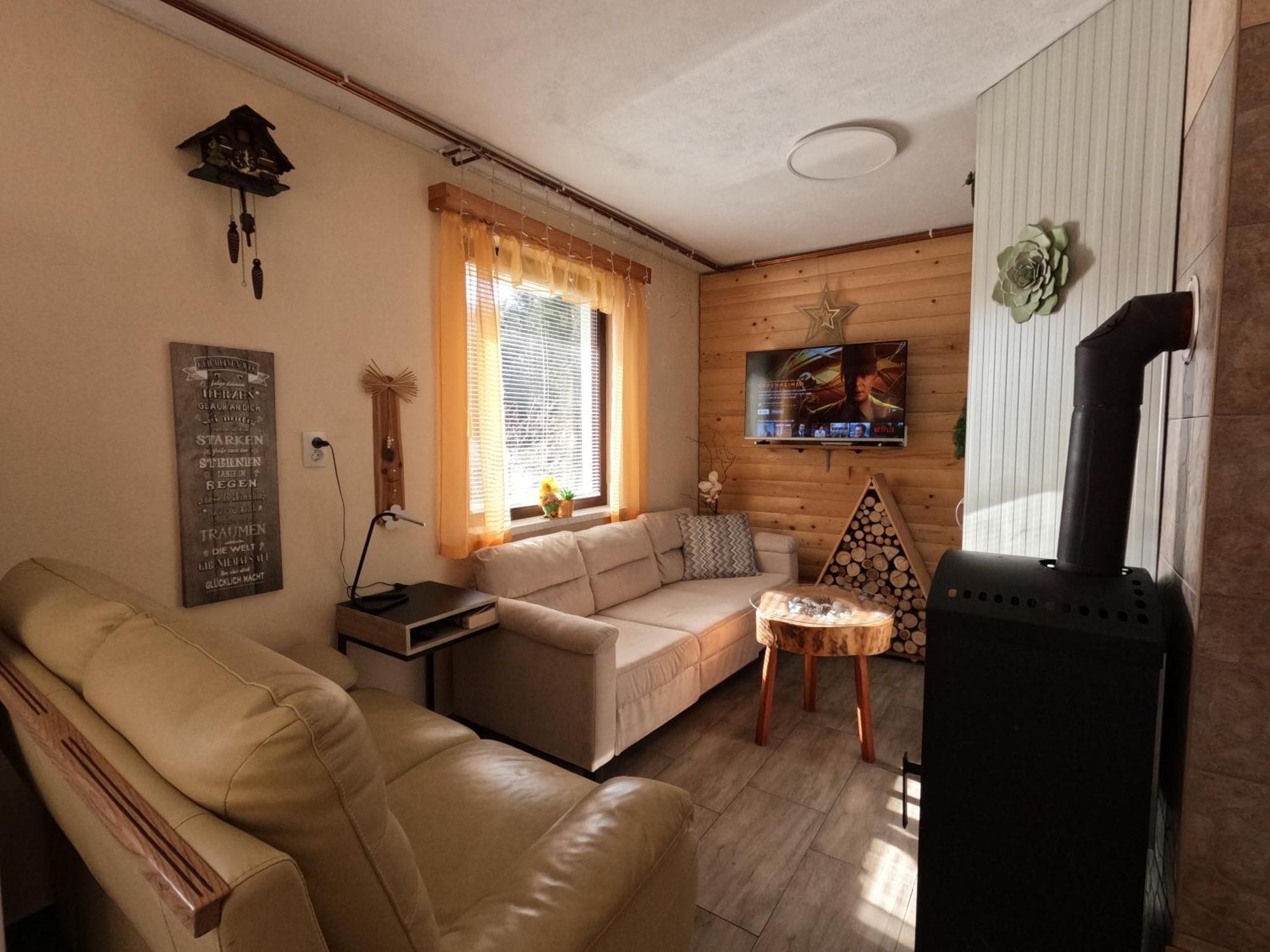 Holiday Home Forest Peace, Lavrovec Hlevni Vrh Экстерьер фото